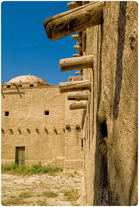 декорации к фильму "Кочевник" в степях казахстана на берегу 