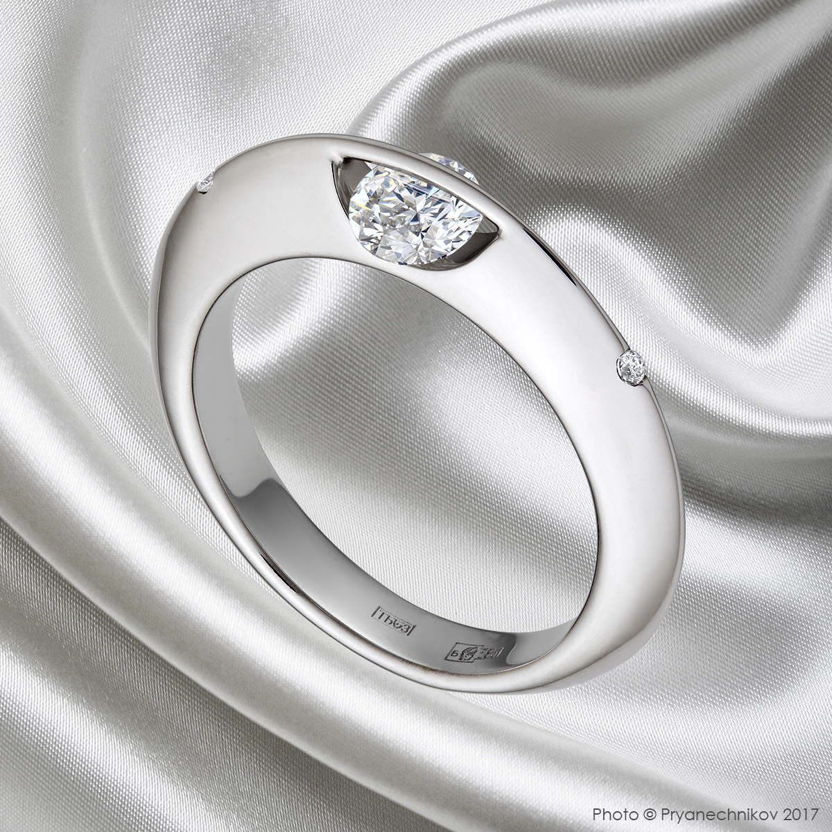 Фото ювелирных изделий из золота с бриллиантами и драгоценными камнями