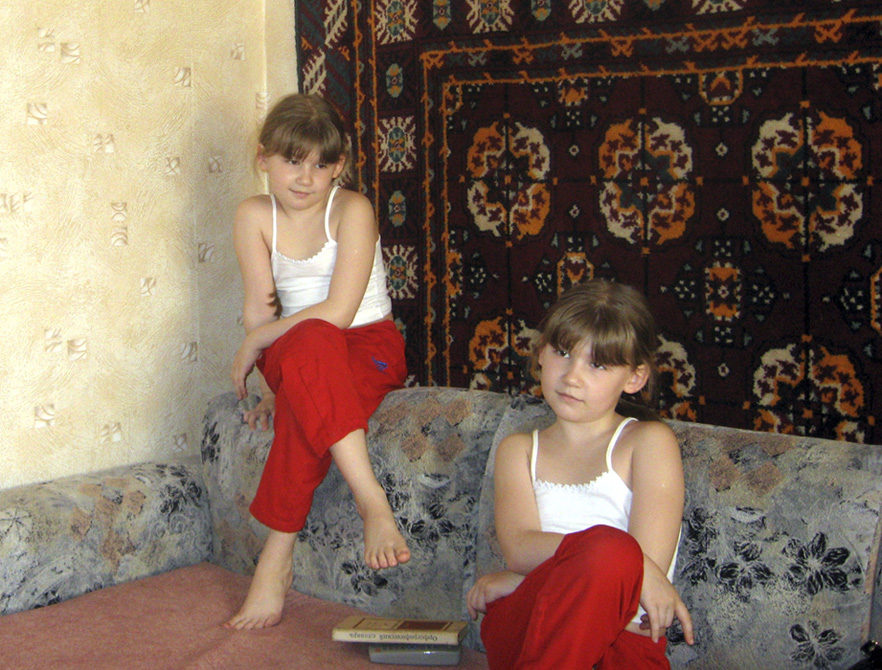 В каждом глазу по сестре