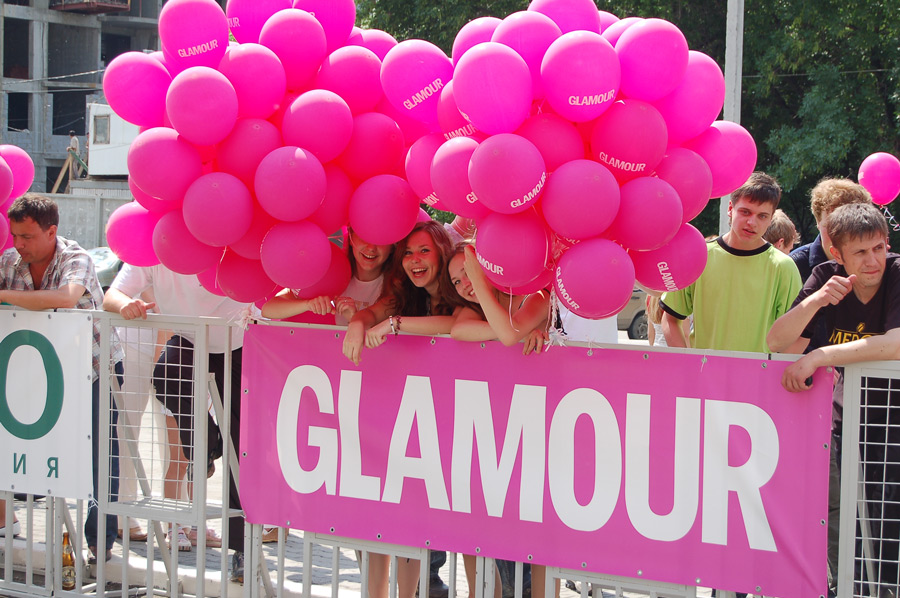 забег на шпильках