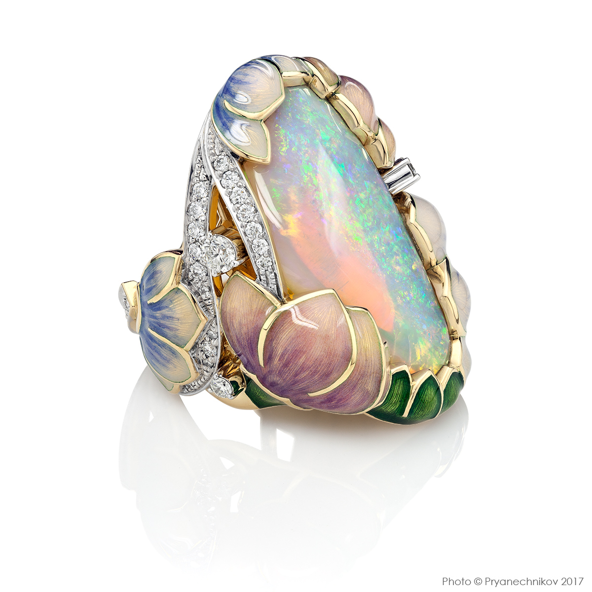 Фото украшений с горячей эмалью, опалами и бриллиантами 