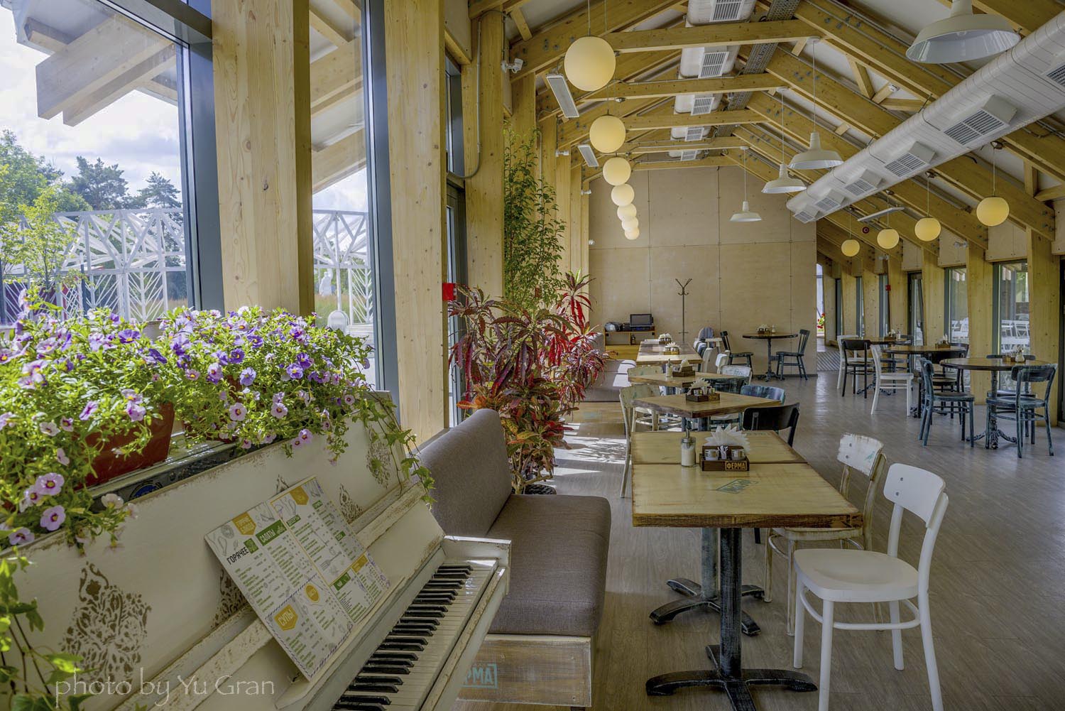 Интерьер летнего кафе