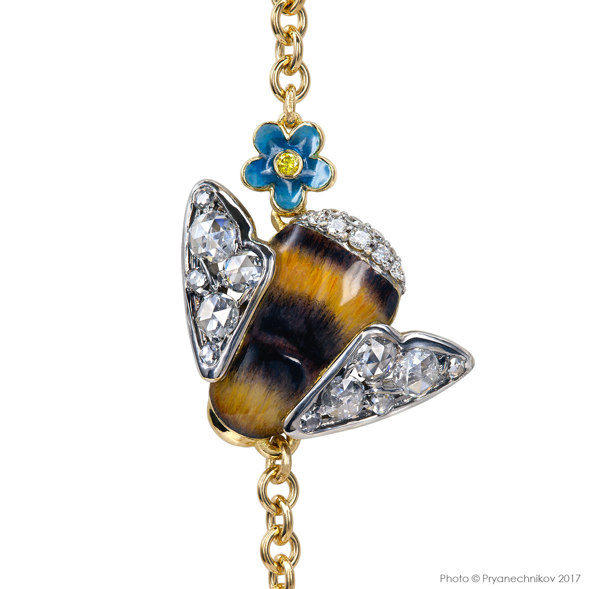 Фото ювелирных изделий с эмалью, бриллиантами и драгоценными камнями