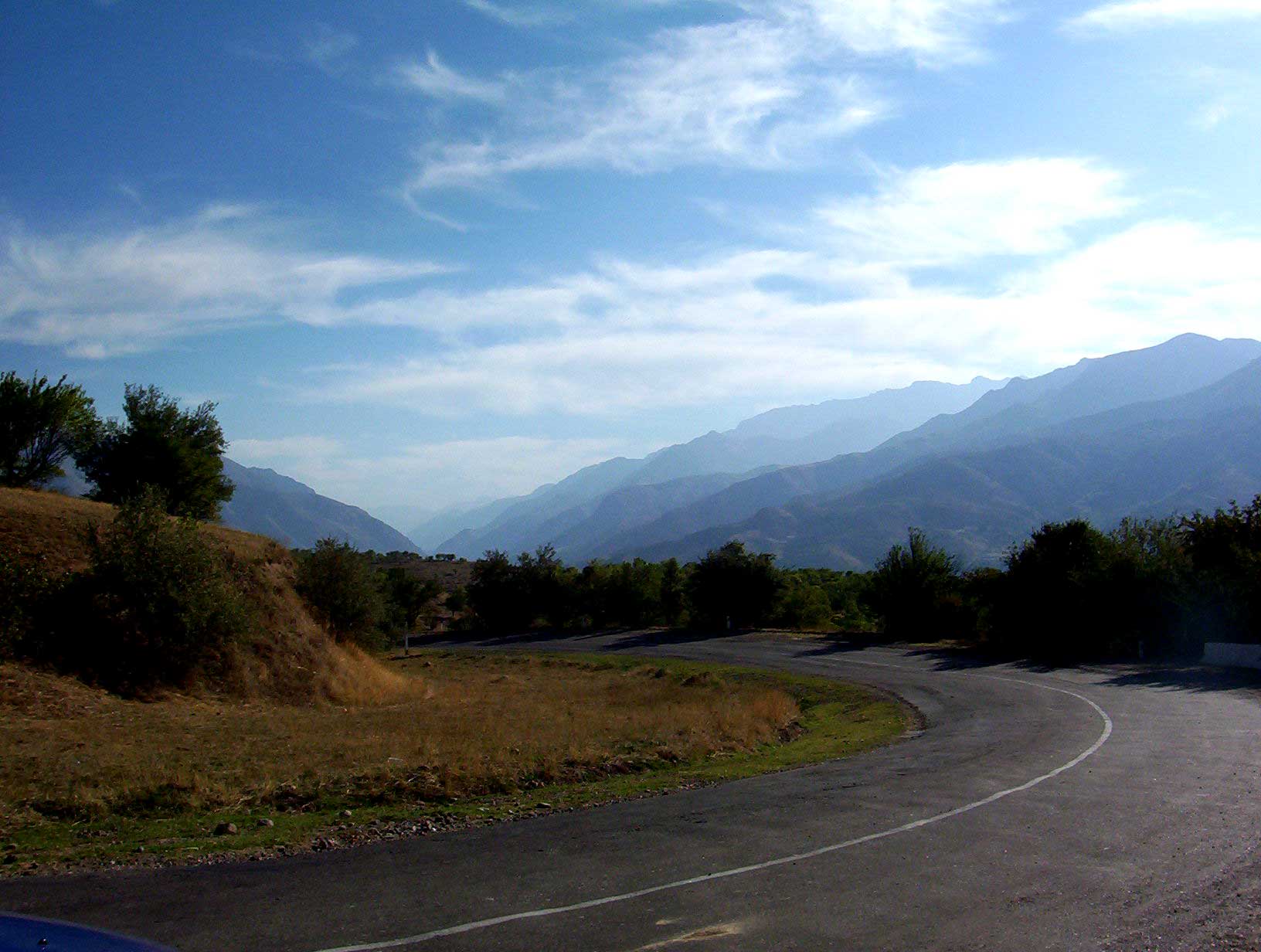 там за перевалом....