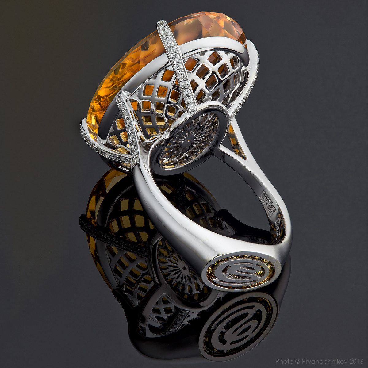 Фото ювелирных изделий из золота с бриллиантами и драгоценными камнями