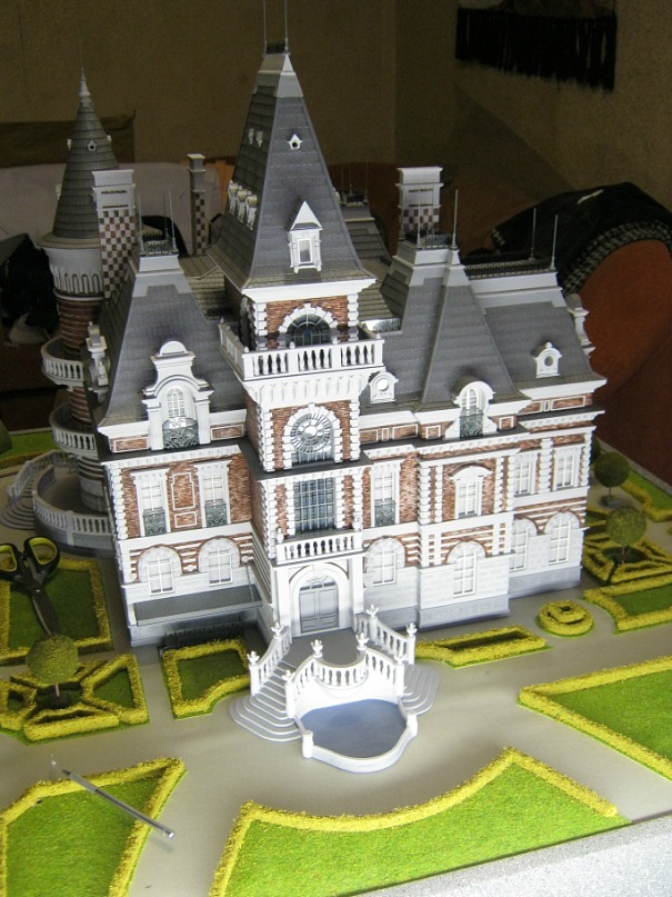  Макет дворца