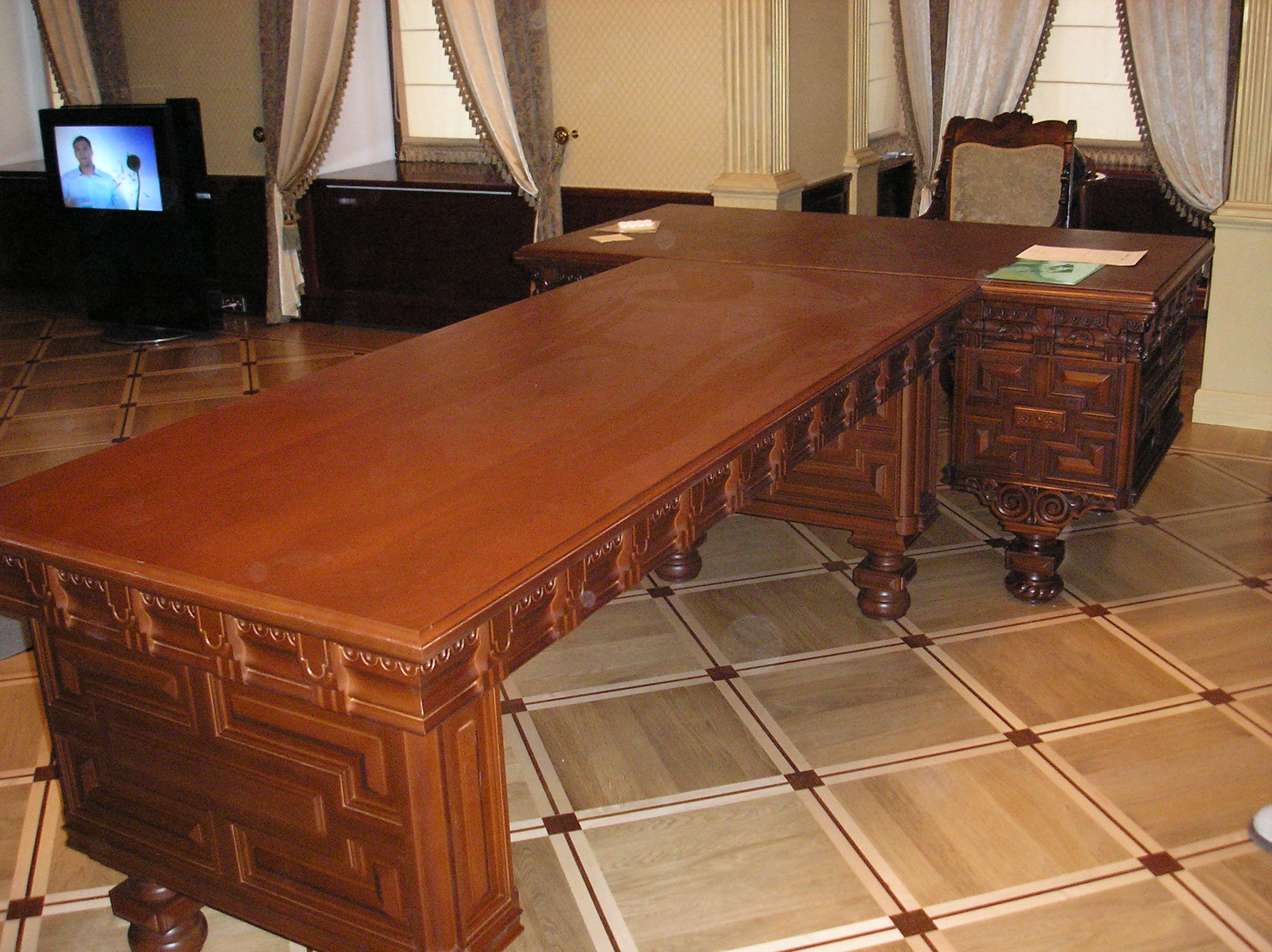 Стол "Президент"