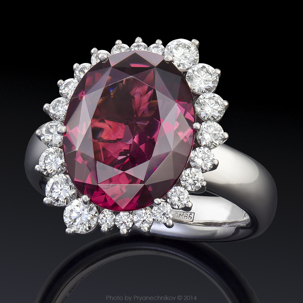 Фото украшений с Драгоценными камнями и бриллиантами Diamond Jewellery