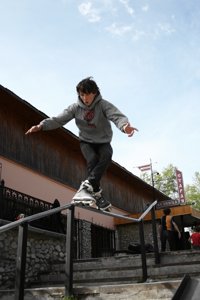 Александр Новоселов