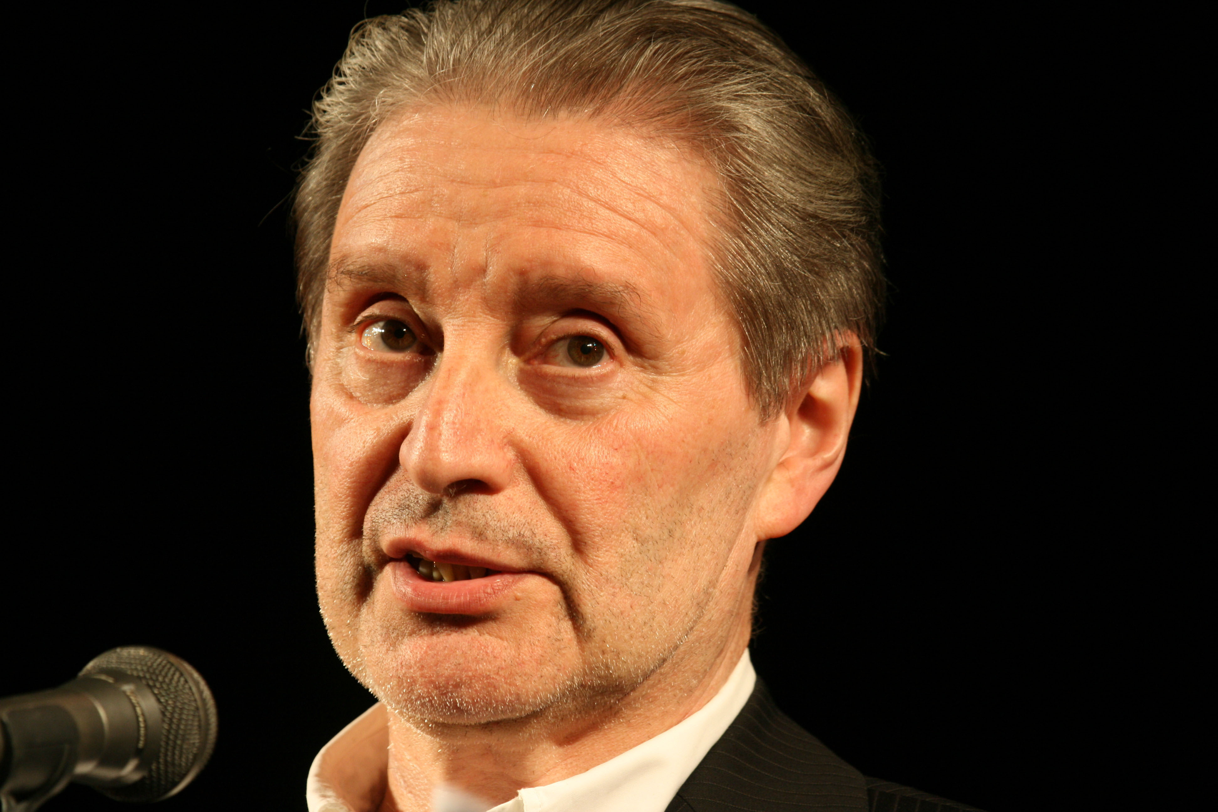 Вениамин Смехов на творческом вечере в театре им Акимова.