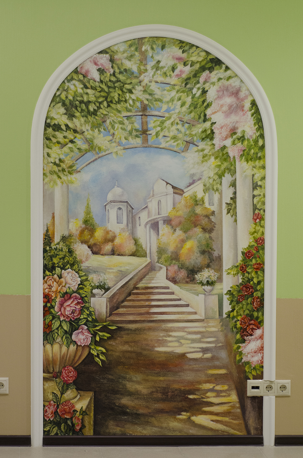 Роспись стен "Сад"