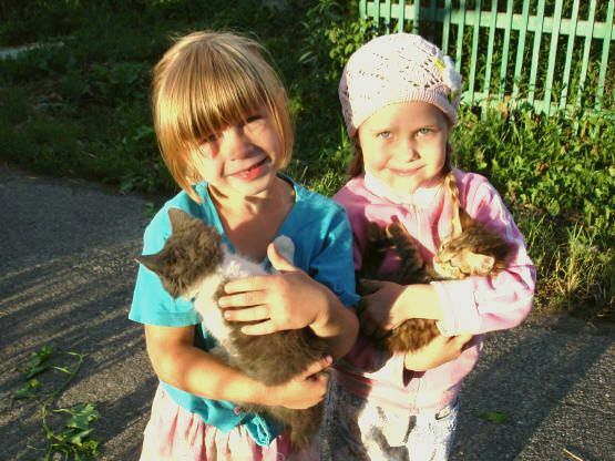 "Дочки-матери"