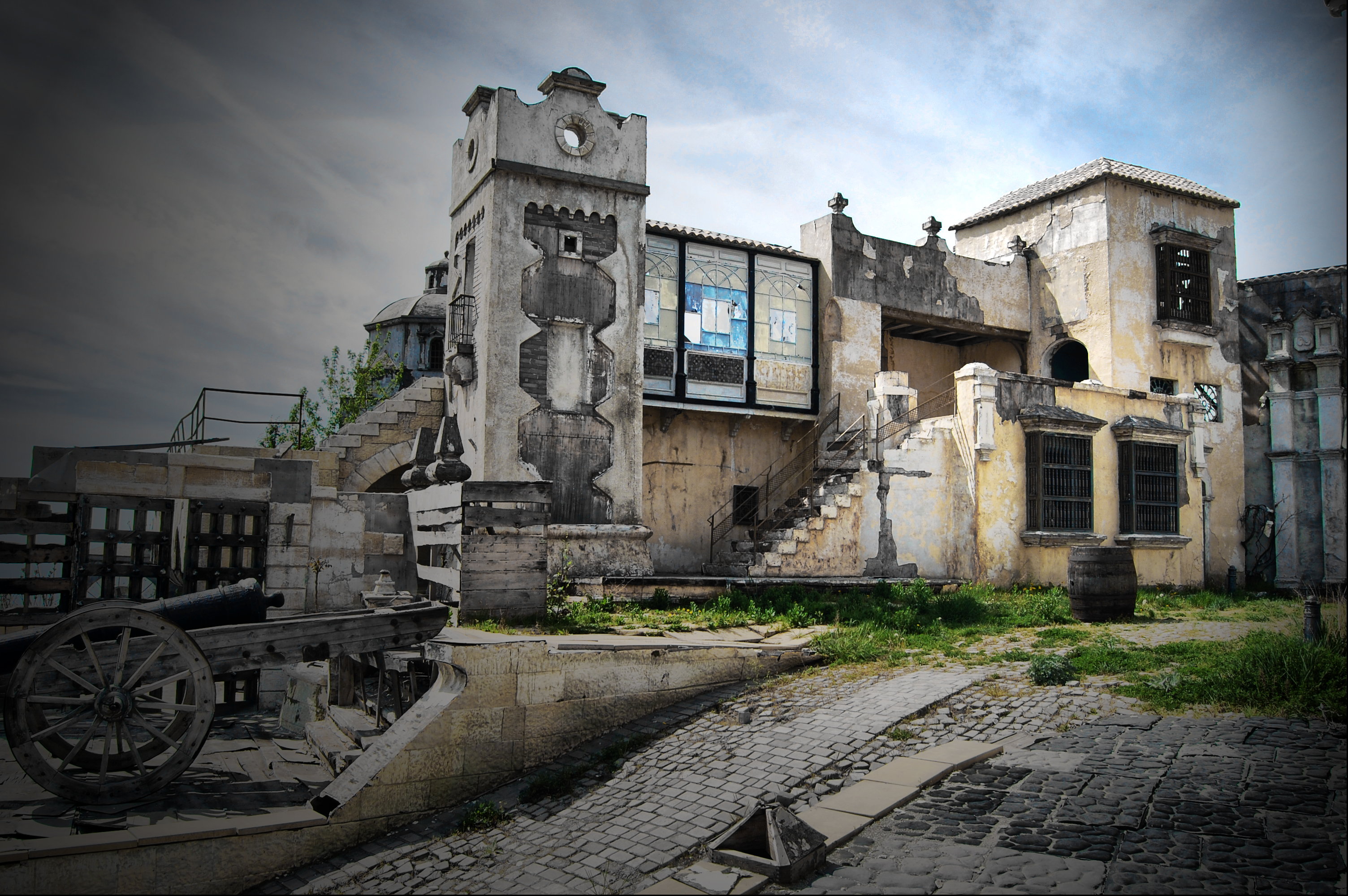 Развалины в восточном стиле