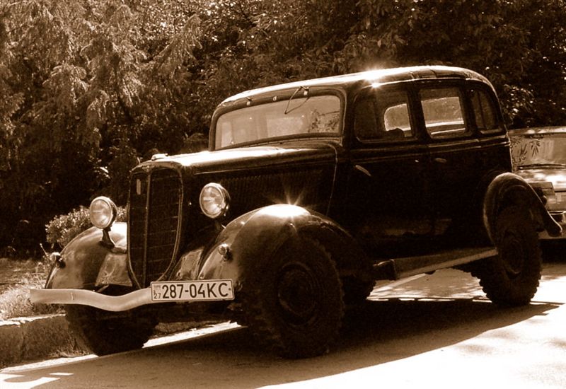 Дедуля с иголочки :)