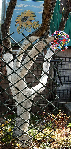 Коллаж. Белая перчатка