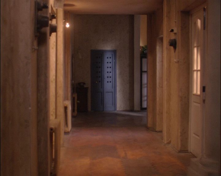 декорация коридора комуналки т/ф "Васильевский остров"