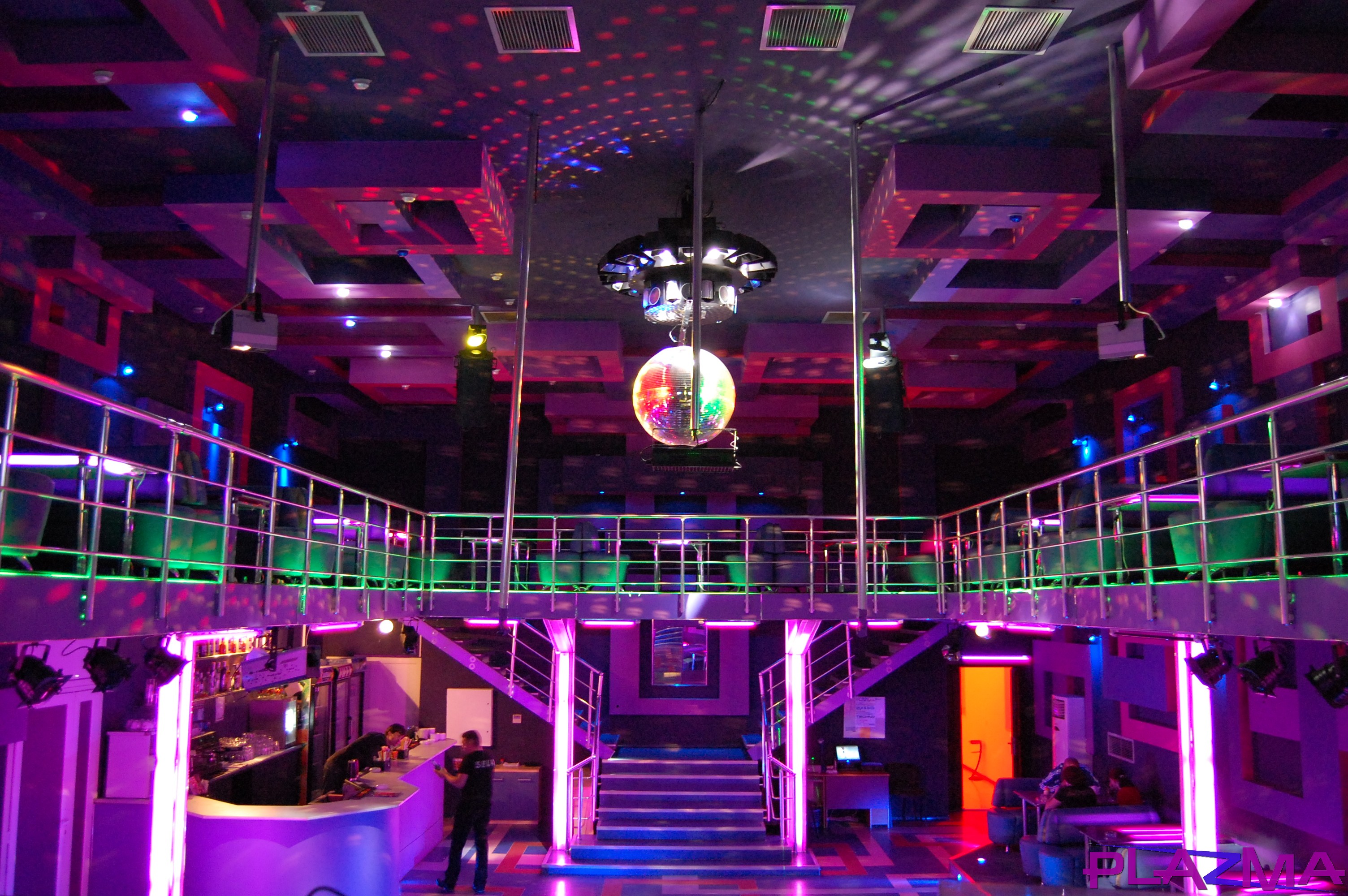 Ночной клуб "PlaZma"