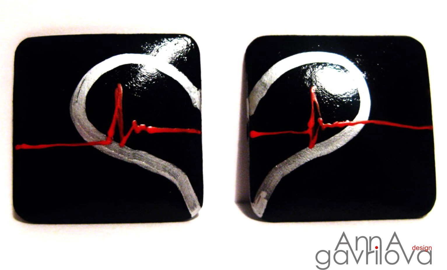 Брошь-валентинка "Клиническая любовь"