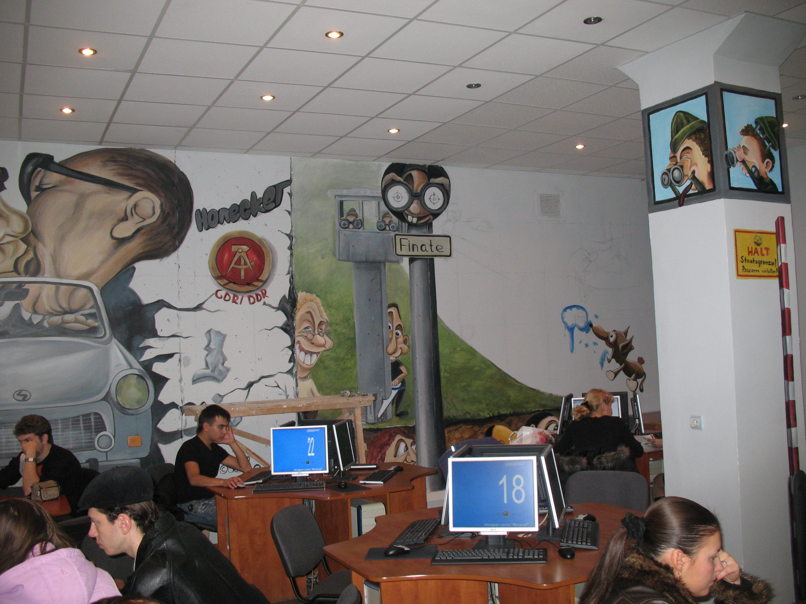 роспись стен в интернет-салоне