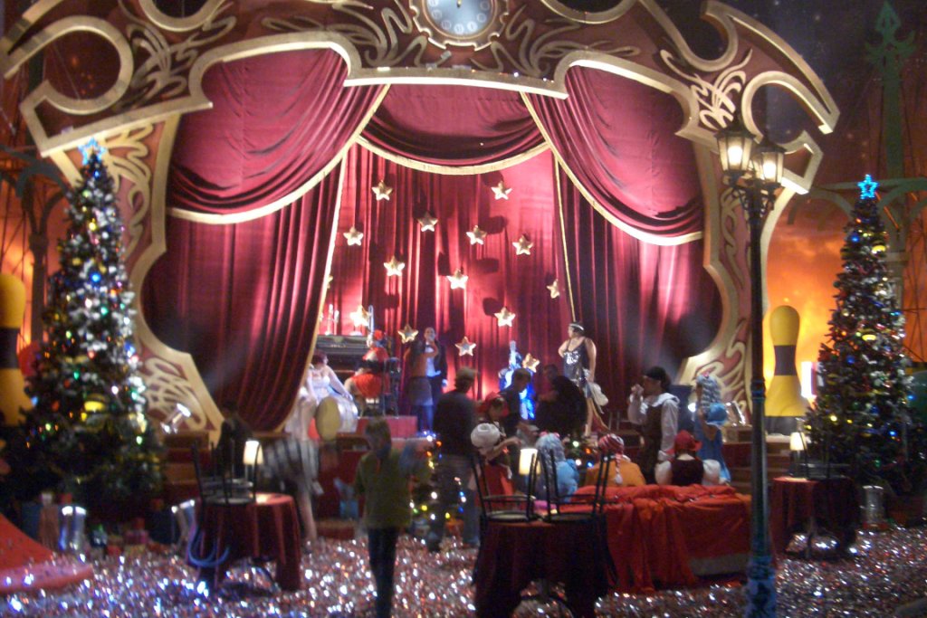 Новый Год на СТС "Ночь в стиле детства" реж. Е.Дружинин, Ф.М