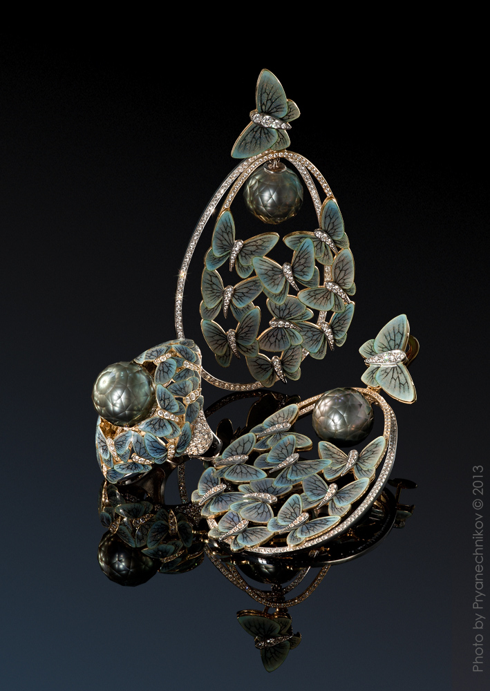 Фото ювелирных изделий с бр-тами жемчугом и эмалью. Diamond Jewellery