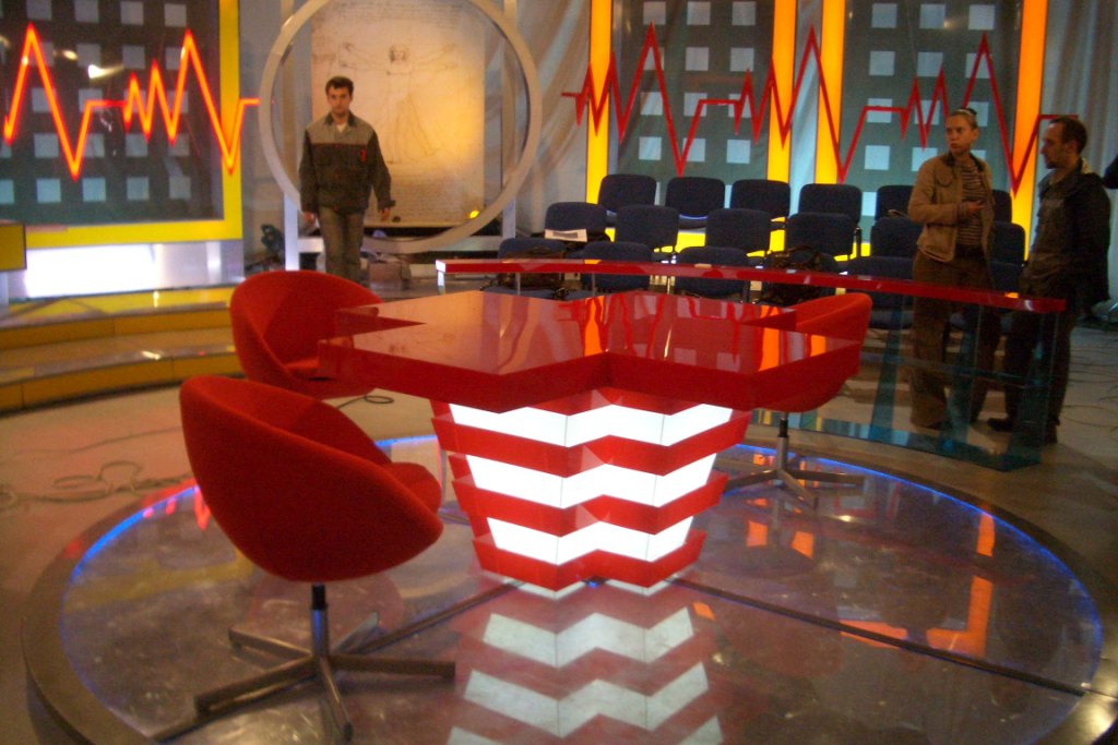 декорация ток-шоу "Наболевший вопрос" ТРК 5 канал