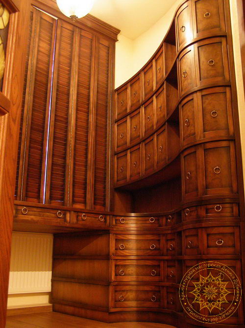 Дизайн восточной квартиры с авторской мебелью