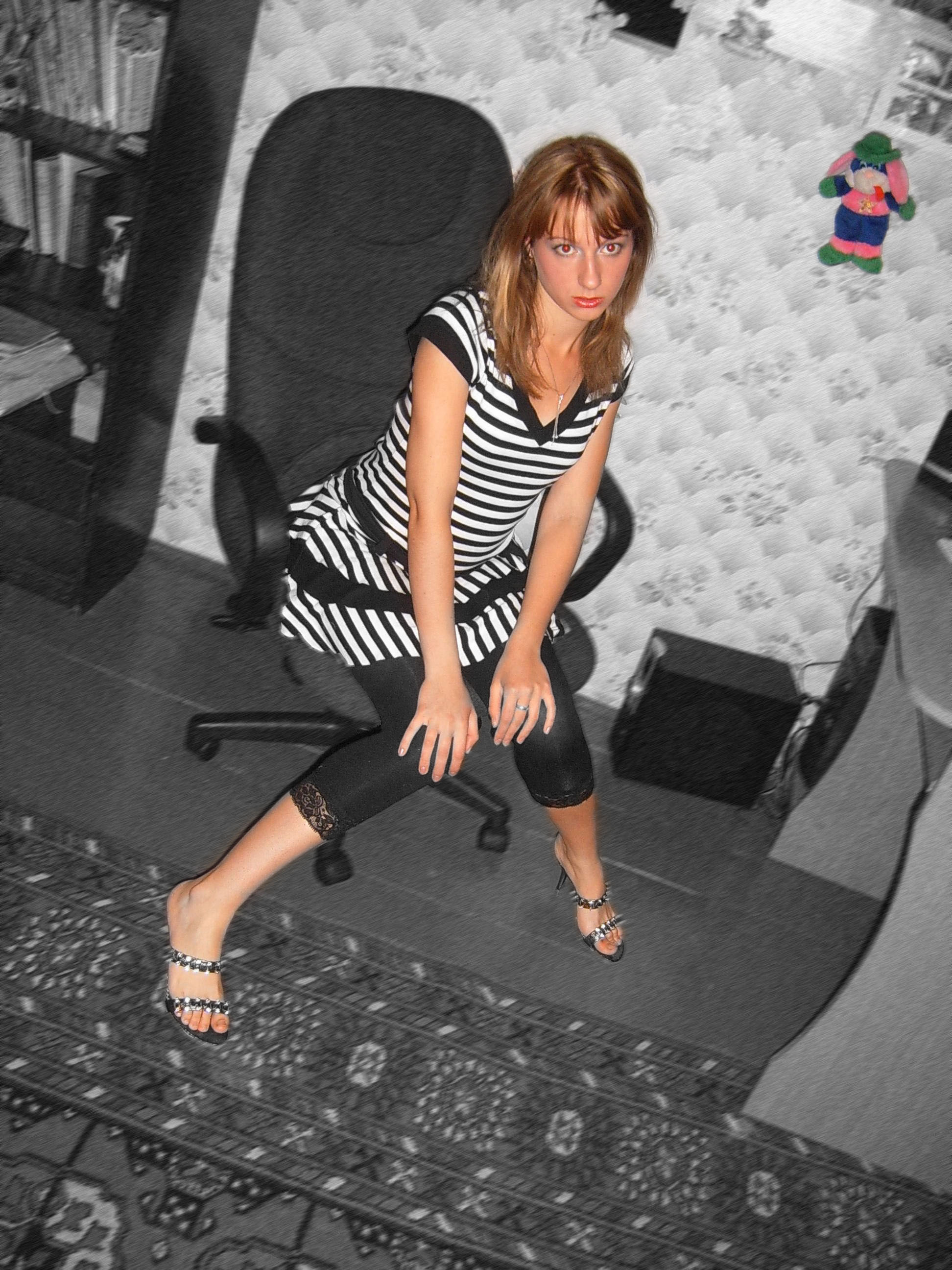 из ч/б в цвет