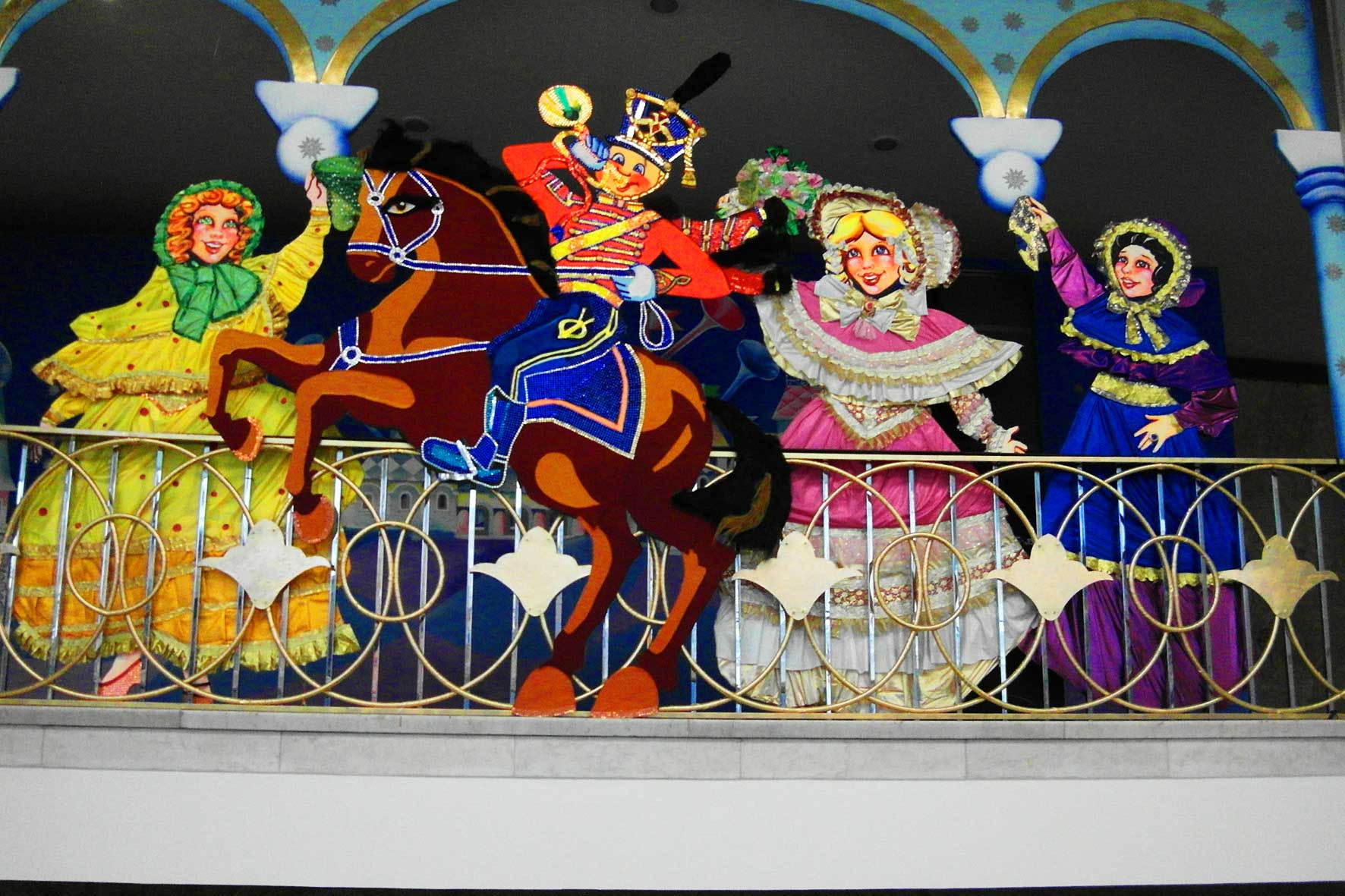 Оформление Кремлёвской ёлки 2011