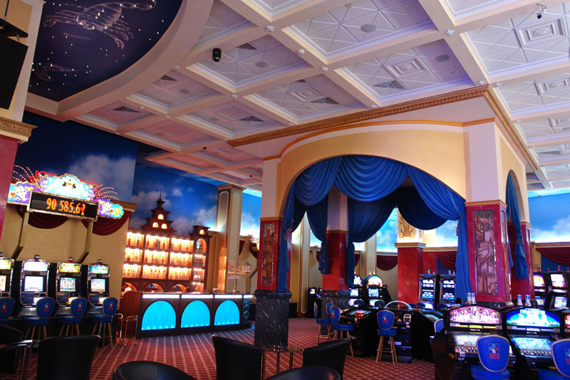 "Каре клуб" в ТЦ "Гринвич", г.Екатеринбург.