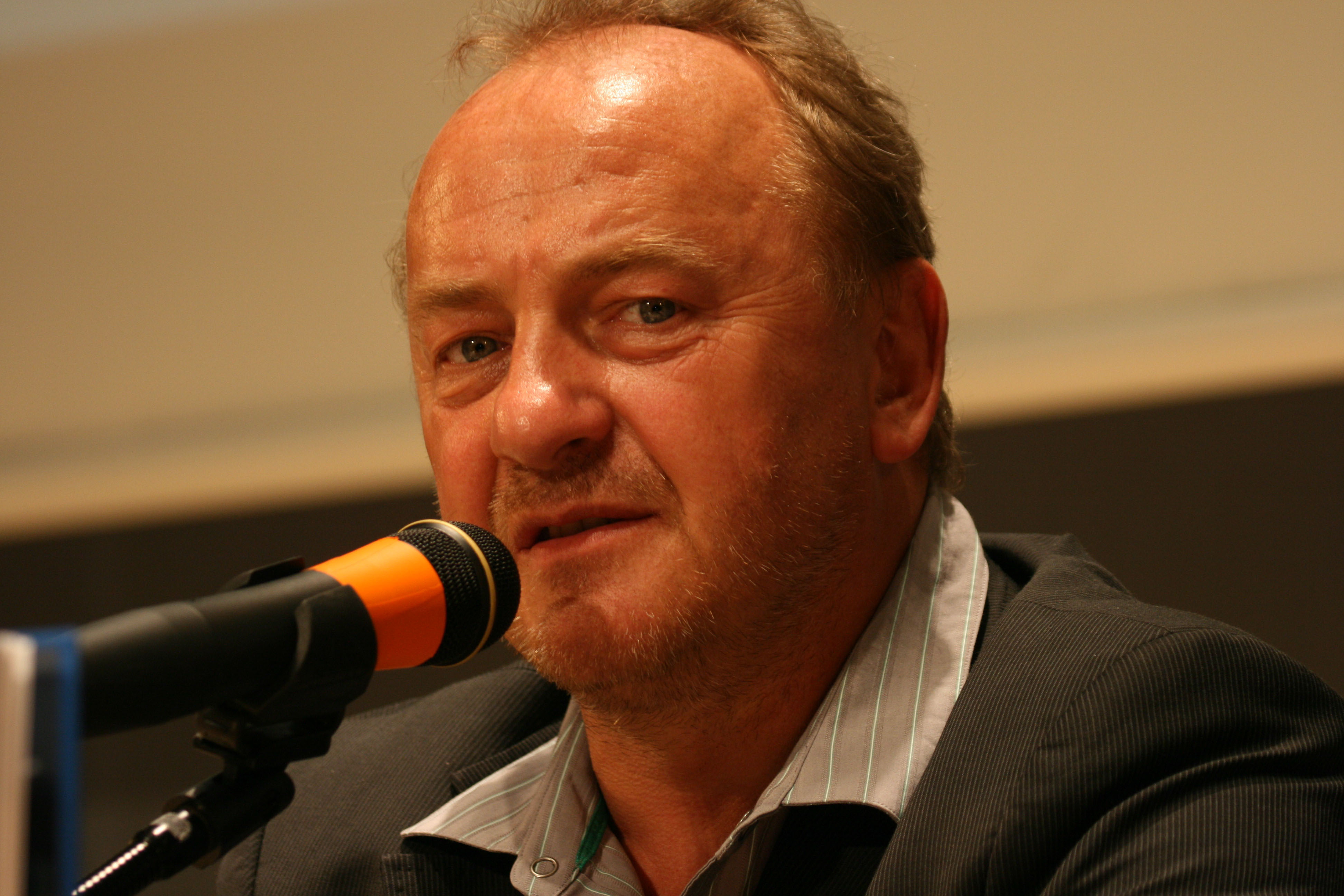 Януш Вишневский.