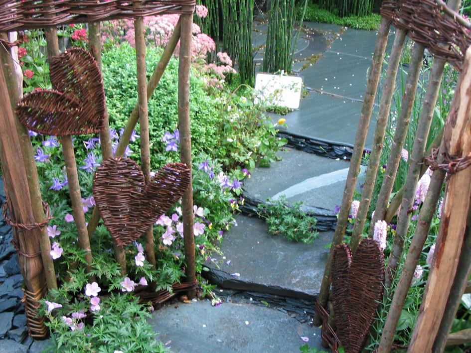 Плетеные сердечки