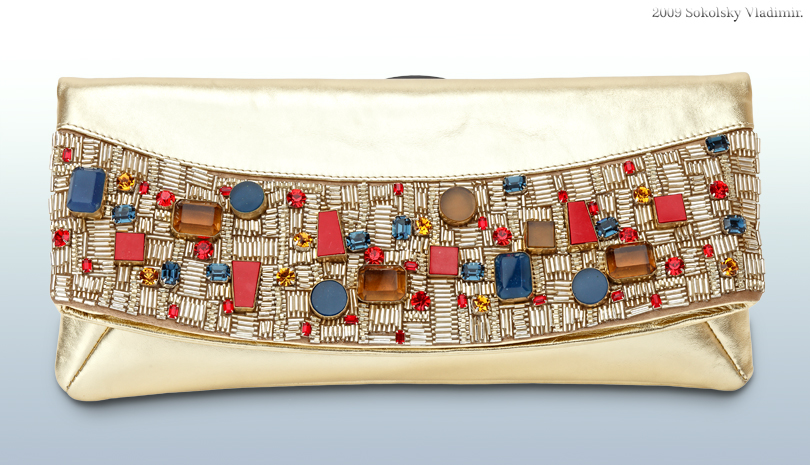 Клатч со стразами.